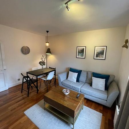 Spacious Flat Opposite The Oval Apartment Лондон Екстериор снимка